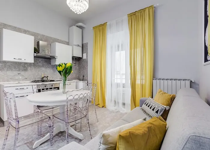 Crystal Trevi Fountain - Romedreamhome *