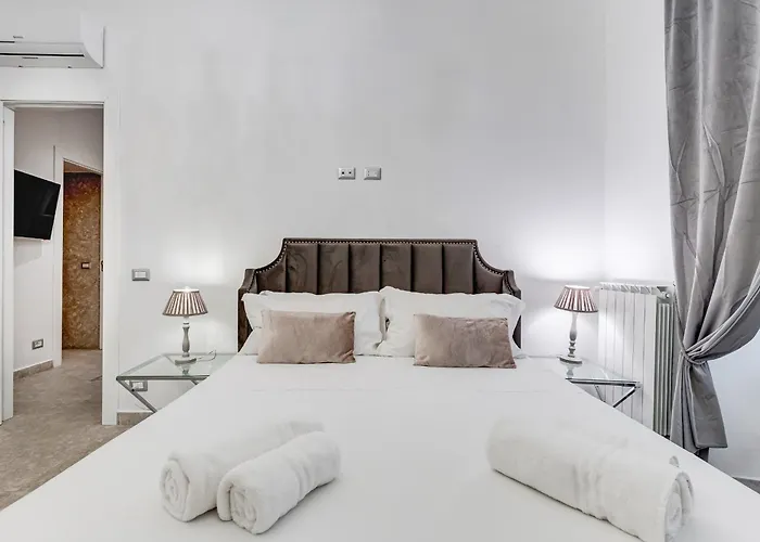 Crystal Trevi Fountain - Romedreamhome *